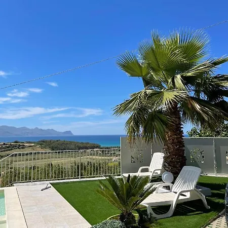 Ad Un Passo Dal Blu